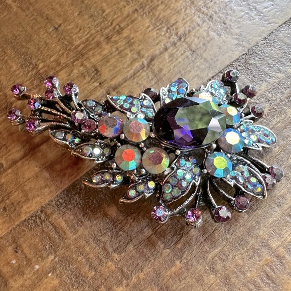 Aurora Borealis Crystal Brooch With Purple Rhinestones Silver Tone Metal Large - Picture 5 of 12